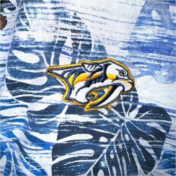 Tommy Bahama Nashville Predators Silk Print Camp Shirt M - Picture 3 of 8
